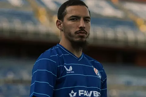 رسميا.. دينامو زغرب يضم الجزائري إسماعيل بن ناصر